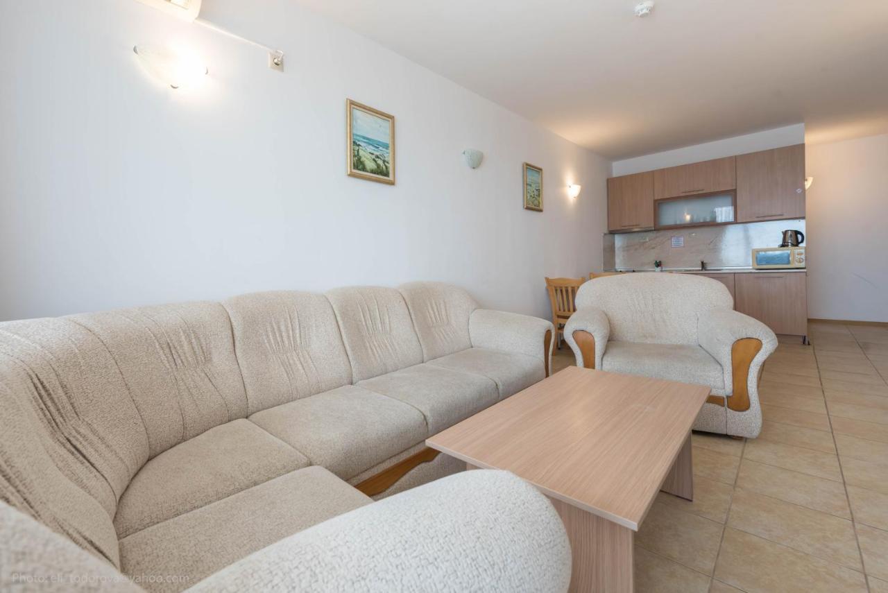 Golden Sands Rentals Apartments エクステリア 写真