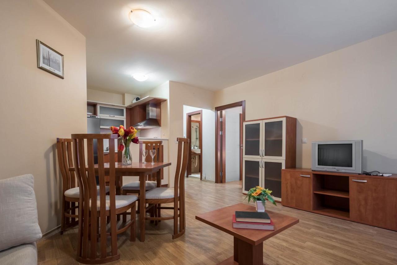 Golden Sands Rentals Apartments エクステリア 写真