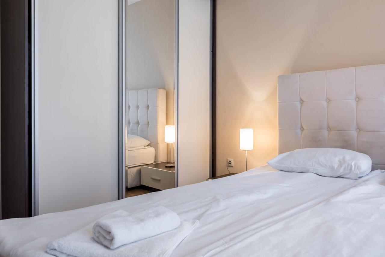 Golden Sands Rentals Apartments エクステリア 写真