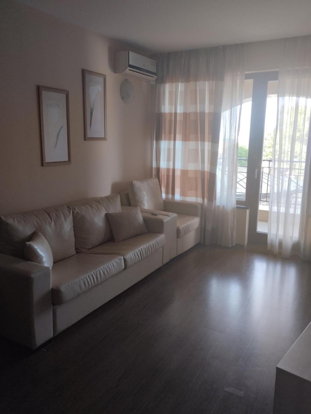 Golden Sands Rentals Apartments エクステリア 写真