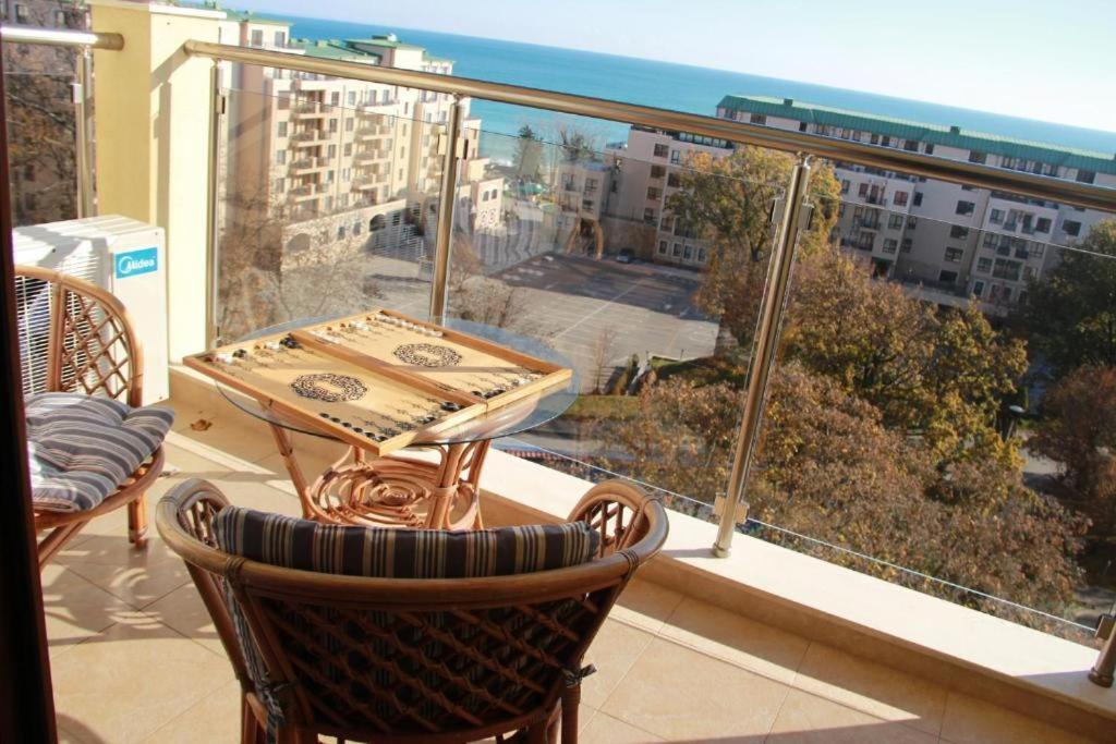 Golden Sands Rentals Apartments エクステリア 写真