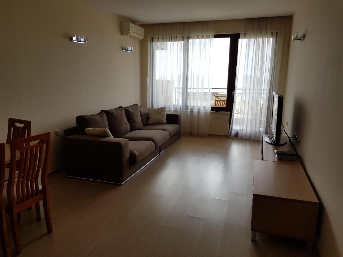 Golden Sands Rentals Apartments エクステリア 写真